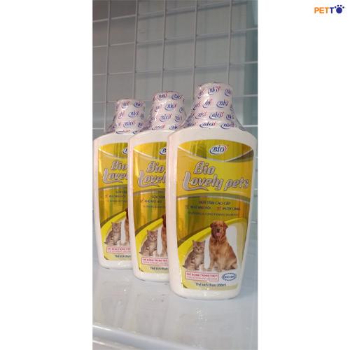 Sữa tắm Bio Lovely pets dữa da cho chó, cho mèo