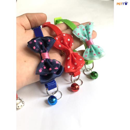 Vòng cổ kèm nơ và chuông